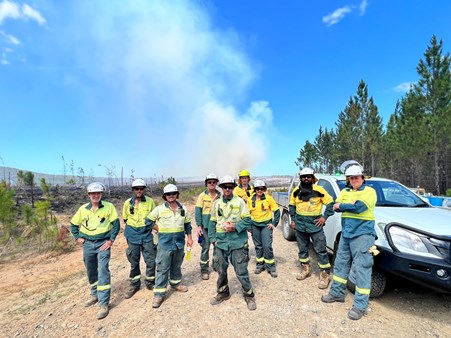 HQP firefighters taking a well-deserved break after the Landsborough fire